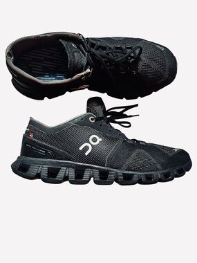 On Cloud Running X Black Women's Cloud-style Athletic Sneakers